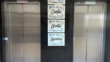 Flat moderno e confortável - excelente localização - Foto 4