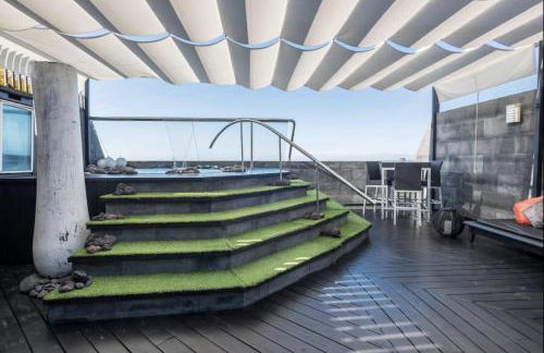 Ático con jacuzzi frente al mar de 2 habitaciones - Foto 5