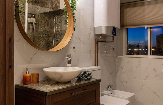 Views of Palace of the Parliament 2BR Jungle Theme - Foto 30