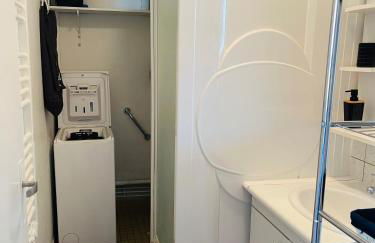 Studio COSY avec parking et wifi gratuit - Foto 8