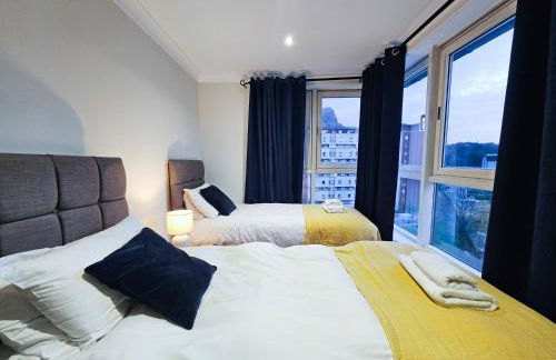 Edinburgh Central 2-bedroom Apartment with Free Parking and Stunning Views - Photo 17