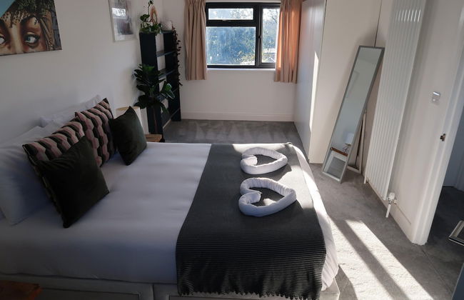 Lovable Lancing With Garden Parking - Foto 2