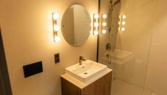 Conlon House Central - Foto 3, Shower