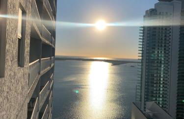 Best views, 2 balconies, 2 bedrooms, pool, gym, parking - Foto 7