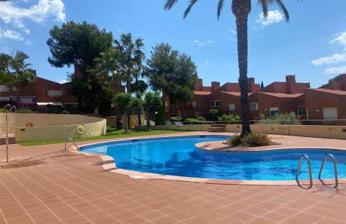 Adosado Familiar en Tamarit, Tarragona, España - Foto 6