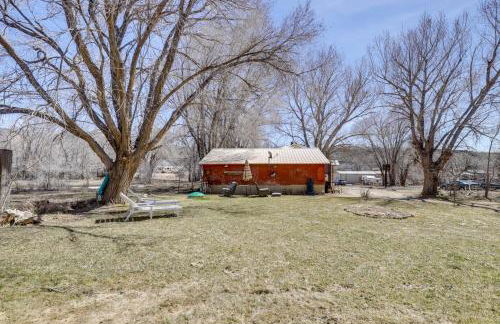 Cozy Helper Home with Fenced Yard, Pets Welcome - Foto 29