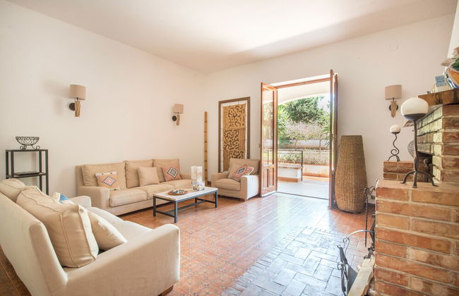 Una Scogliera sul Mare con Piscina by Wonderful Italy - Photo 8