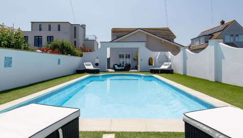 Vibrant Seafront Home With Seasonal Pool - Foto 3, sunbed