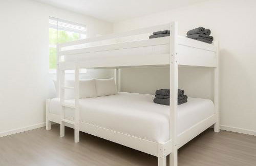 Comfy 2BR Apartment Near Las Olas with Patio, BBQ and FREE PARKING - Foto 8