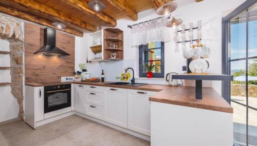 Villa Melary with Pool and Jacuzzi - Photo 5