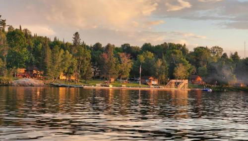 Lakeside 2 Bedroom Glacier Cabin On Kab - Foto 5