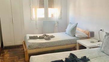 Amplio Apart 3 dormitorios cerca de la playa con garaje - Foto 5