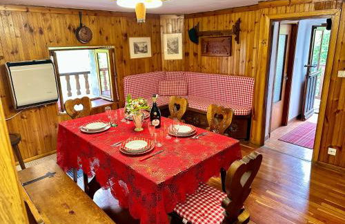 Cozy Three-Room Apartment with Mountain View & Parking - Ussin Chalet - Valtournenche - Foto 1
