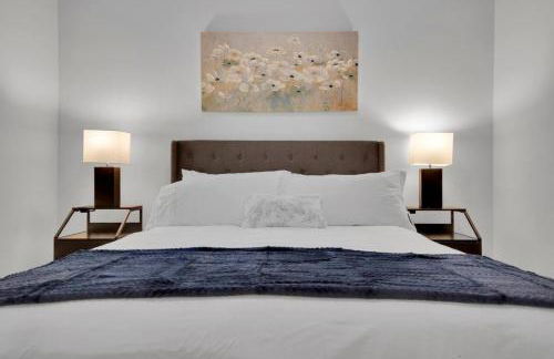 Urban Escape Industrial 2BR 2BA - Foto 30