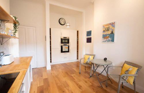 Stunning 3 Bed Flat in the Heart of the West End - Foto 10