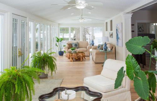 Luxury Lakefront Estate - Foto 16