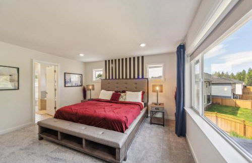 Serene Port Orchard Retreat - 3BR 3BA with Trails and Amazing Views - Foto 21