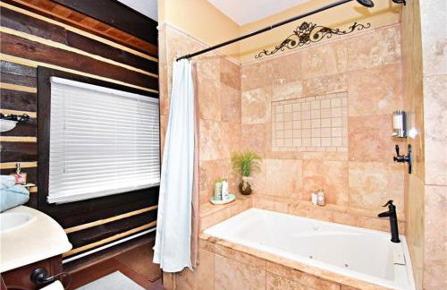 RUSTIC BLUEBONNET CABIN With VIEW BY HIDDEN FALL PARK - Foto 29