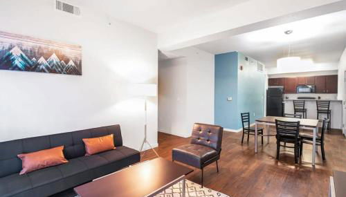 Fully Furnished 2BR Centrally Located with Pool - Photo 3