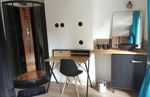 La Céliane- climatisé avec patio classé 3 étoiles - Foto 7