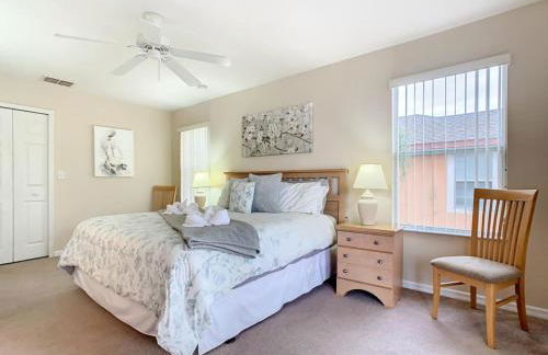 Family Getaway: 4BR Townhome by Old Town - Foto 20