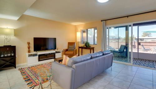 Tranquil Green Valley Home with Screened Porch - Foto 3