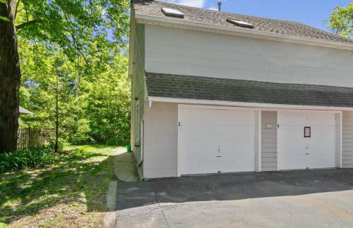 Apt with heated garage Libertyville Near Naval Base - Foto 17