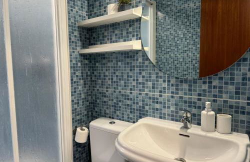 Dúplex céntrico con terraza y parking gratuito - Foto 9