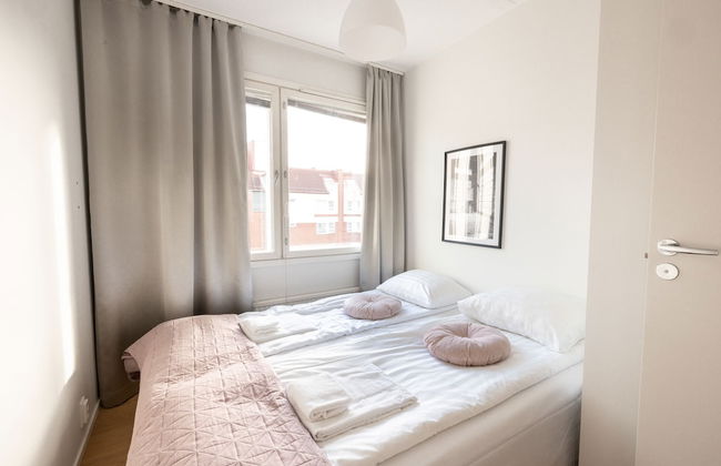 2ndhomes Modern & Cozy 2BR Apt w Balcony - Foto 7