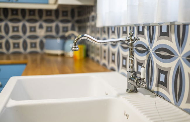 Seabreeze Villa - with Jacuzzi & heated pool - Photo 20