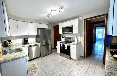 Vintage cute house 5 min from the beautiful Falls! - Foto 26