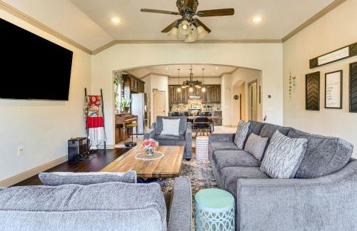 Pool and Hot Tub! Dog-Friendly AwaySis in SE Austin - Foto 6