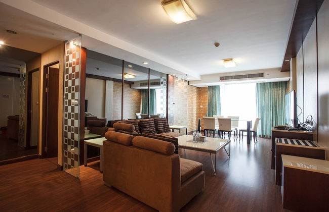 4C - 2 Bedroom Downtown Apartment With Shared Pool - Photo 1