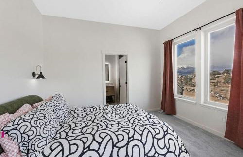 Mid-Century Modern Escape hikingbiking nearby! - Foto 10