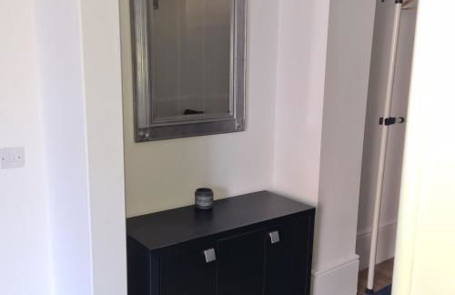 Cozy apartment in Burton town centre - Foto 3