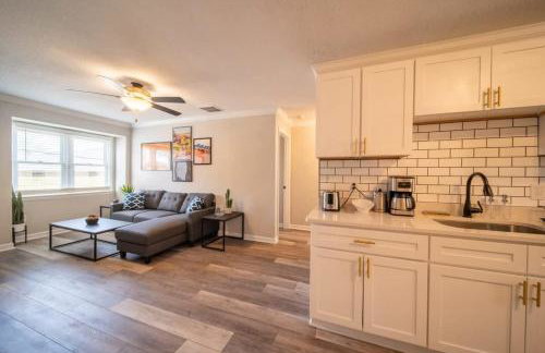 OV Mosaic - Current Suite - Photo 3