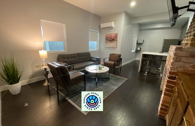 The Front Porch - Photo 1