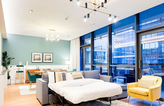 Aya - Impeccable 1BR Apartment with Balcony in City Walk - Photo 18