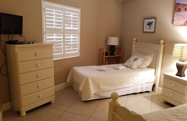 Surf Club I, 1405 2 Bedroom Condo by RedAwning - Photo 2