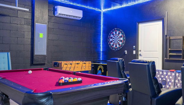 New Garage Theater - 2 Free Bottles of Wine - Foto 3, Habitación