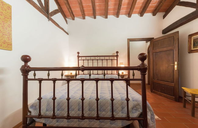 Secluded Chalet With Pool - Photo 3