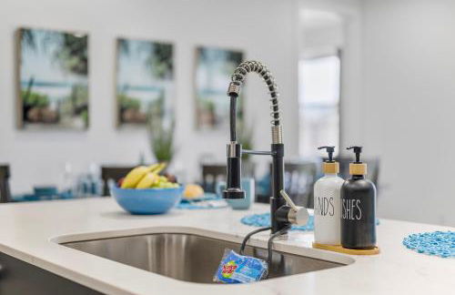 Luxe Comfy Villa, Pool, Location, Parking - Foto 14