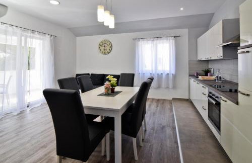 Apartments Mica - Photo 30