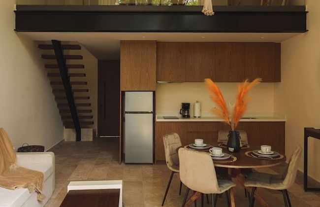 Beautiful Jungle Loft With Rooftop Pool and Gym - Photo 18