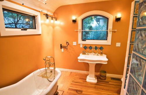 Regal Victorian Home in Downtown Calistoga - Foto 6