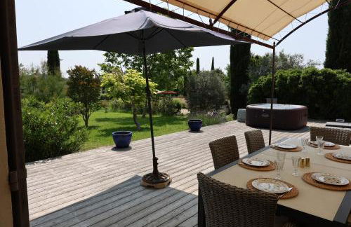 Bastide Magnolia - Gite et chambres d 'hôtes Les dépendances, Roussillon - Foto 12