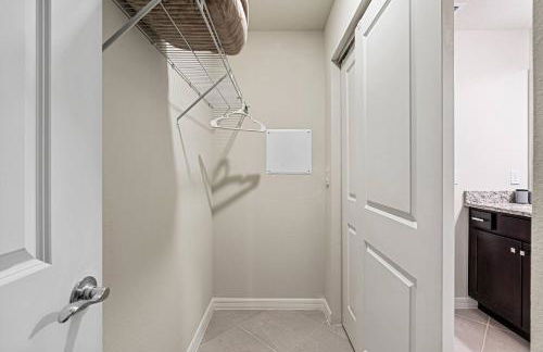 Stunning 5B45B, Heated Pool & BBQ - Photo 21