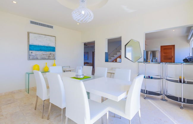 Isla 33 - 3 Bedroom PH #2404 - Photo 8