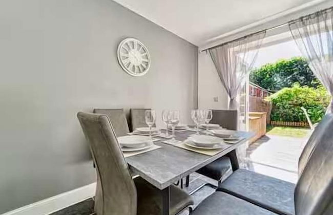 Host Stay Walkers Lane House - Photo 17