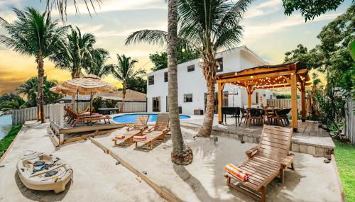 Waterfront Villa with Beach, Game Room, Cinema and Spa - Foto 3